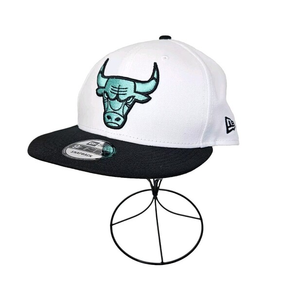 Chicago Bulls NBA White & Black Cap New Era 9 Fifty Color Pack Snapback Hat - Picture 1 of 8